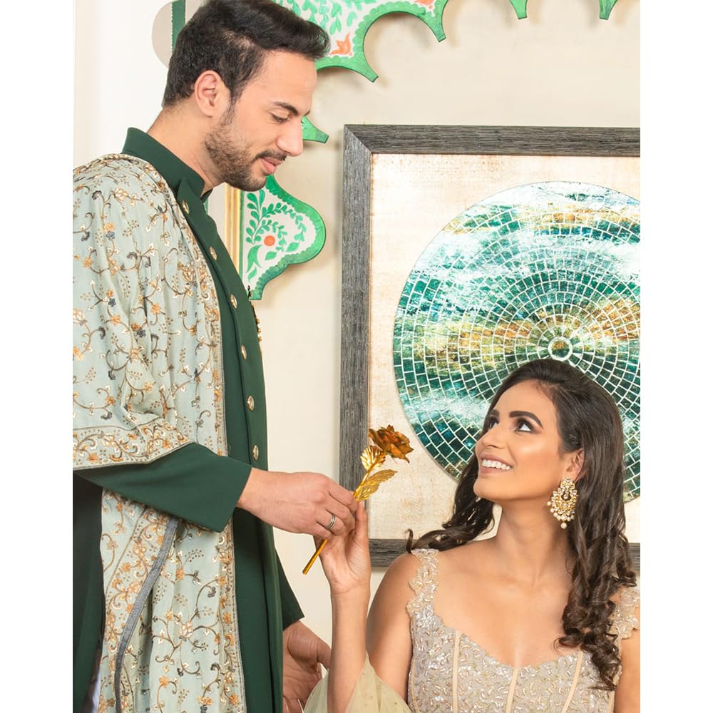 Plastic Valentine Goldencolor Rose With Heart Shape Greeting Card 